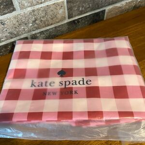 Kate Spade Gingham Tote brand new in original packaging (does not have a tag).